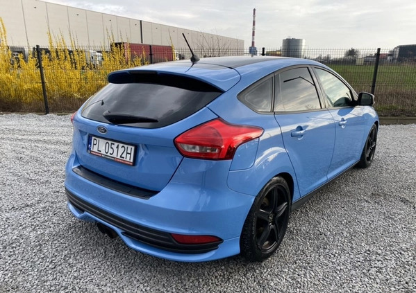 Ford Focus cena 45999 przebieg: 89000, rok produkcji 2017 z Krobia małe 667